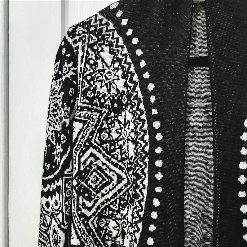Urban Outfitters Black & White Celestial Intarsia Open Front Cardigan Sweater - Picture 3 of 8